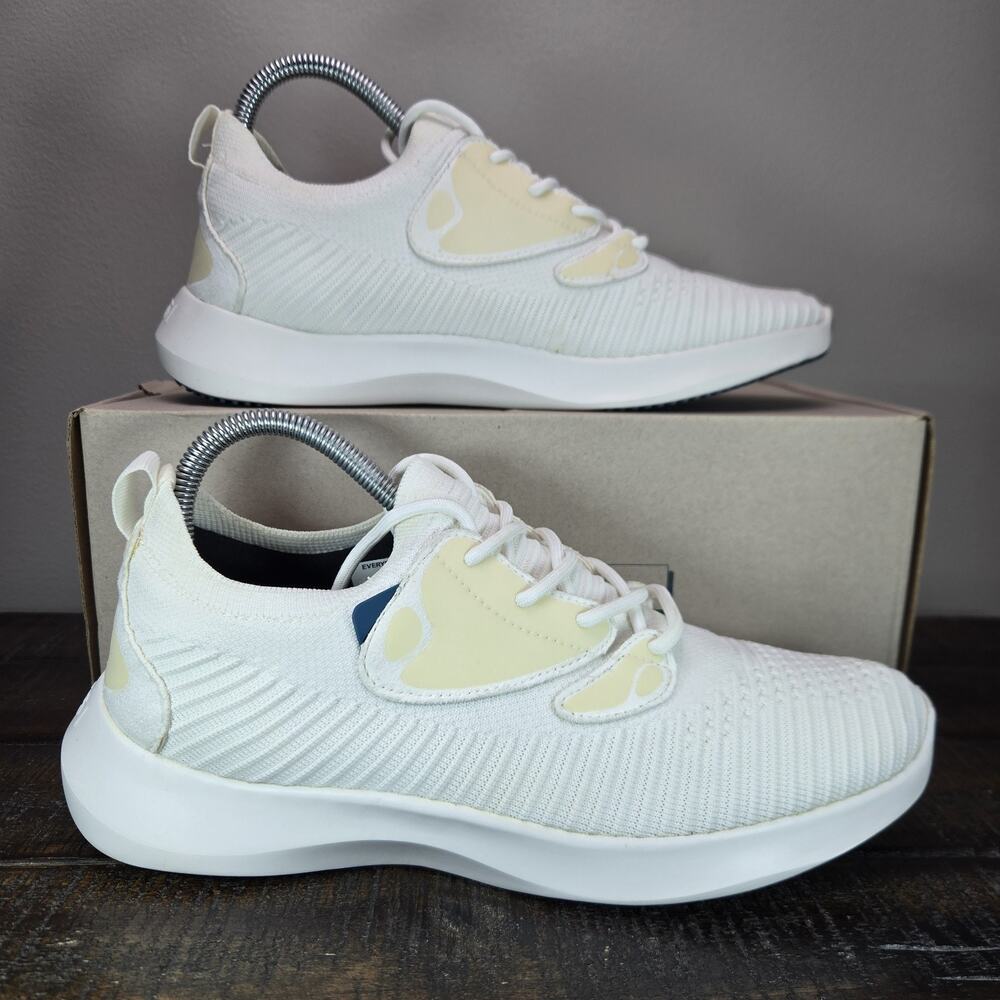 Vessi Everyday 2.0 Womens Size 7 Lace Up Waterproof Shoes Sneakers Polar White